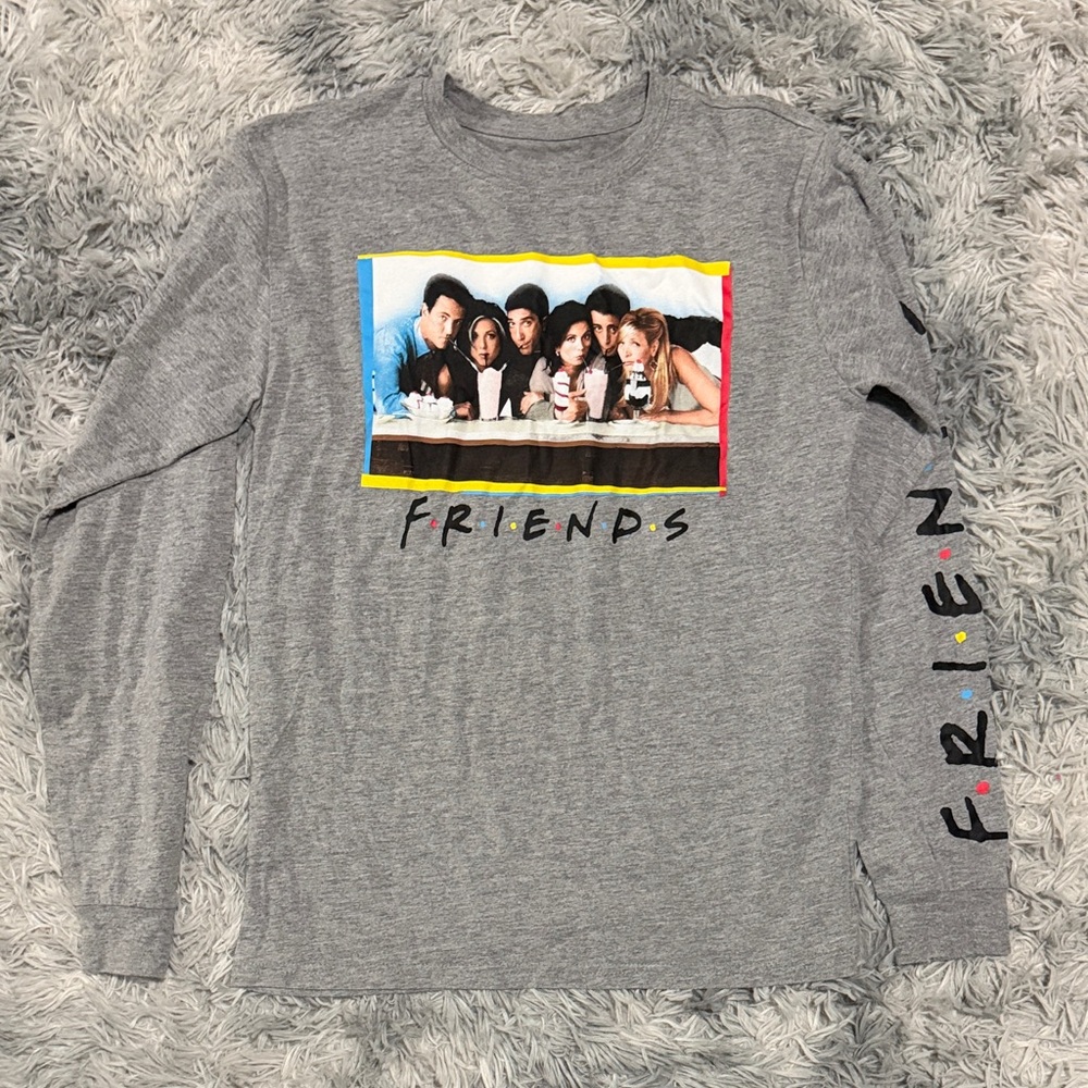 Friends Shirt Small long sleeve